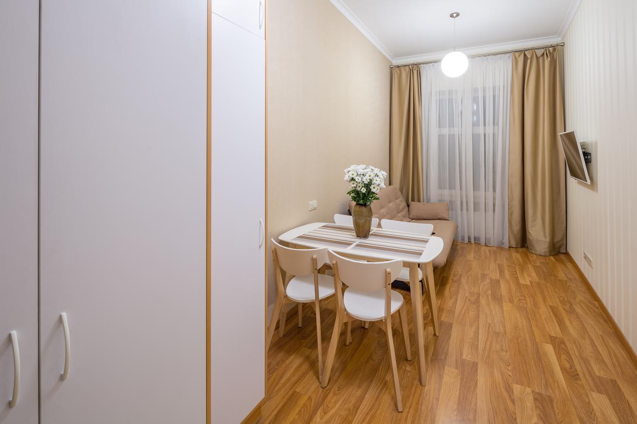 Apartment On Svobody Avenue 25 Lviv Exterior photo